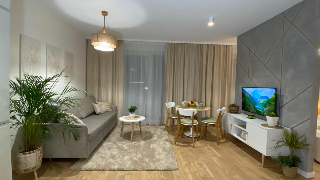 Green Park Apartament Перемишль Екстер'єр фото